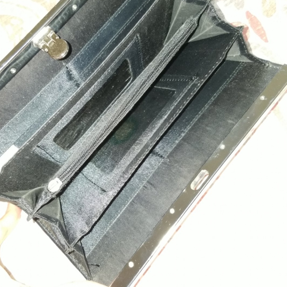 Wallet - Picture 6 of 6